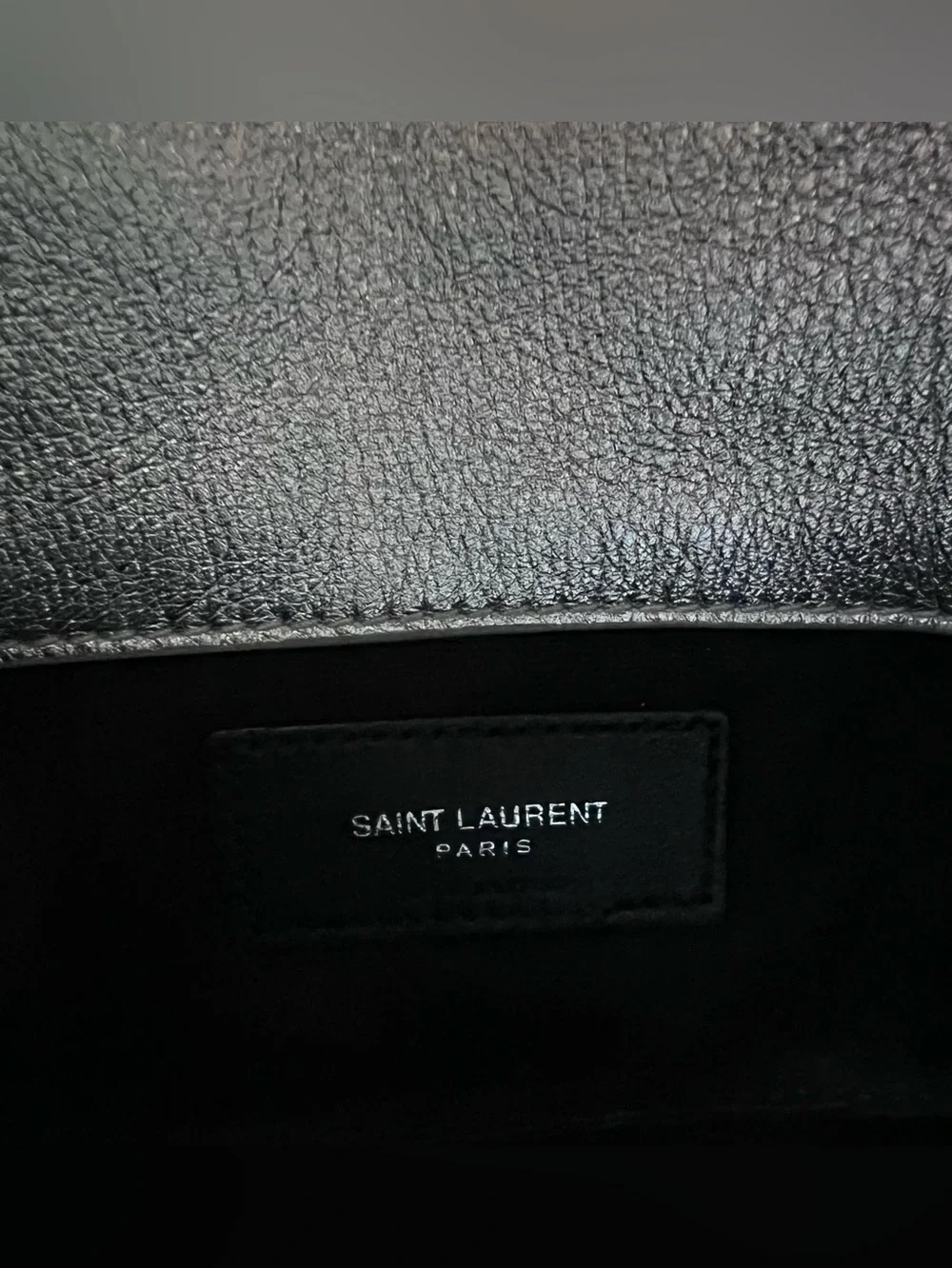GORGEOUS Saint Laurent Silver Metallic Leather LouLou Puffer Pouch Clutch $1090